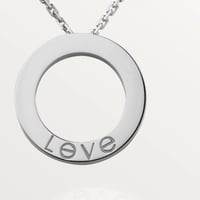 قلادة كارتير من مجموعة LOVE مرصعة ب3 ماسات