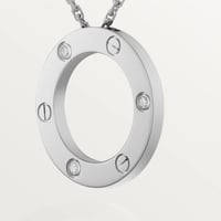 قلادة كارتير من مجموعة LOVE مرصعة ب3 ماسات