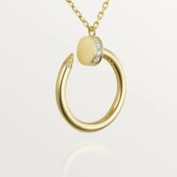 قلادة كارتير من مجموعة جوست ان كلو