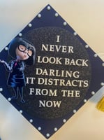 قبعة التخرج مزينة