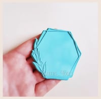 ختم مع قطاعه بطاقه سداسي مزخرفه