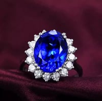 خاتم ديانا الازرق