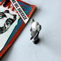 KAWS FIGURES MINI SET OF 5
