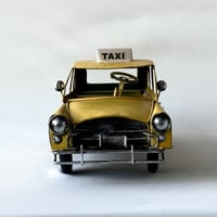TAXI VANTAGE CAR ANTIQUE