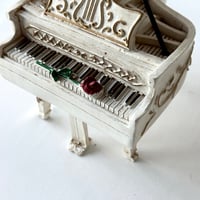 PIANO ANTIQUE