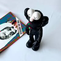 KAWS FIGURE MEDIUM