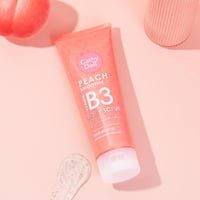 مقشر ومبيض الجسم بفيتامين ب3 من كاثي دول بنكهة الخ...