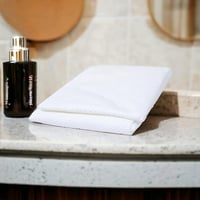 منشفة فندقية فاخرة للاستعمال مرة واحدة اكبر واكثر...