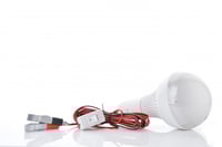 لمبة لد تعمل علي بطارية السيارة للرحلات و التخييم...