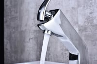 خلاط مغسلة كروم ديكور طاووس