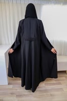 عباية نص كلوش اسود بقفلة لف من قماش الكريب الناعم...