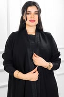 عباية ياقة نصف كلوش منسوجة من قماش كريب الفاخر مع...