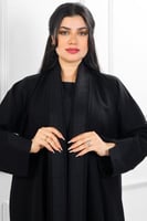 عباية دبل ياقة نصف كلوش منسوجة من قماش كريب الفاخر...