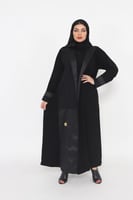 عباية كوت منسوجة من القماش الملكي الفاخر مع طرحتها