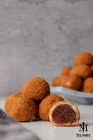 معمول التمر بتغطية اللوتس