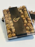 علبة تمر سكري سادة بدون حشوة مغسول نظيف العلبة فيه...