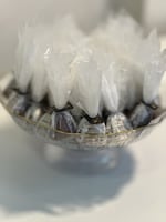 صينيه اكريلك شفاف بساق تمر سكري محشي ومغلف كل حبة...