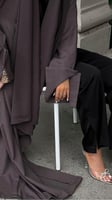 عباية لنن كسرات فالظهر مع اكمام انيقه