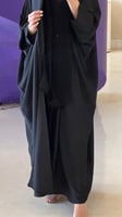عباية حرير مغسول نص بشت اسود سادة