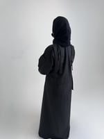 صوف بتصميم هندسي خاص بالمصممة ميرا