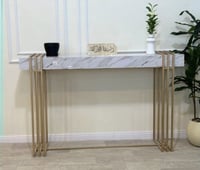 كونسول-مدخل بديل الرخام بقواعد ذهبية