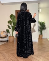 عباية موج مخمل