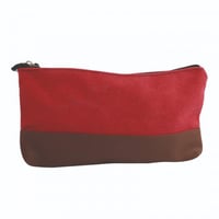 كلاس مقلمية أحمر وبني