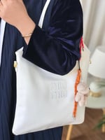 توت باق ميو ميو