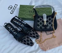 طقم نسائي كريستال