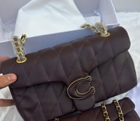 حقيبة كوتش أنيقة