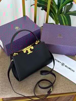 شنطة نسائية بتصميم راقي من توري بورش