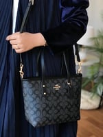 شنطة كوتش دبل فيس