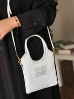 توت باق ميو ميو