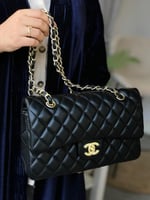 شانيل كلاسيك جلد ناعم