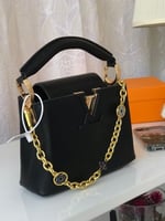 حقيبة نسائية مميزة