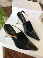 كعب نسائي أنيق