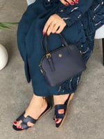 طقم نسائي مميز وأنيق