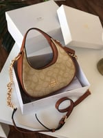 شنطة كوتش ميني نسائي