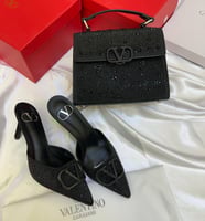 طقم نسائي كريستال