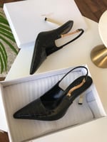 كعب نسائي أنيق