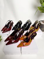 كعب نسائي سان لوران