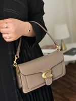 حقيبة كوتش تابي