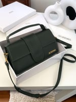 شنطة نسائية