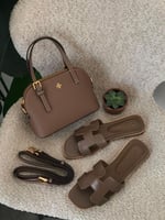 طقم نسائي مميز وأنيق