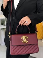 حقيبة يد نسائية