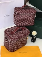 حقيبة نسائية