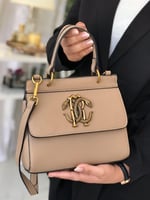 حقيبة نسائية