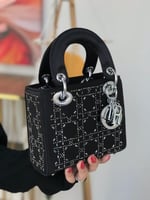 حقيبة نسائية كريستال