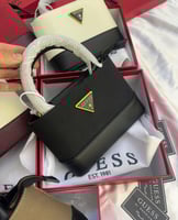 شنطة جيس | GUESS