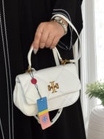 شنطة نسائية مميزة من توري بورش